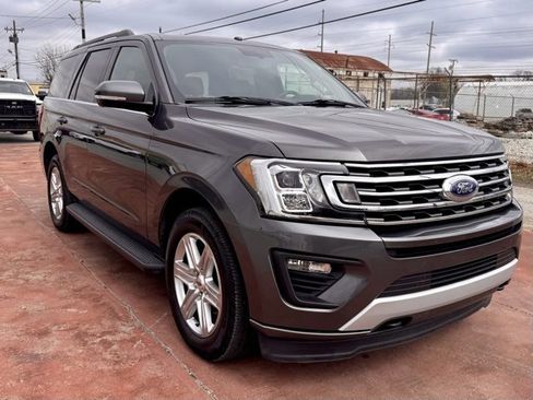 Used 2019 Ford Expedition XLT w/ Equipment Group 201A image 3
