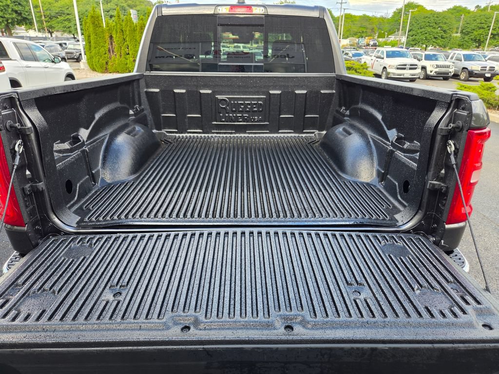 Used 2026 RAM 1500 Laramie AWD/4WD image 17