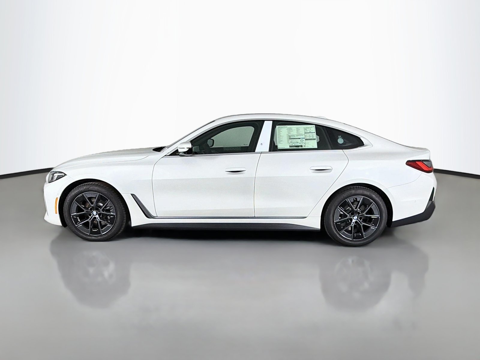 New 2026 BMW i4 eDrive40 w/ Premium Package RWD image 4