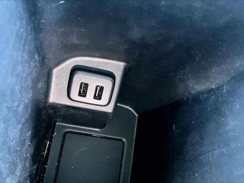 Used 2024 GMC Terrain AT4 w/ Tech Package image 36