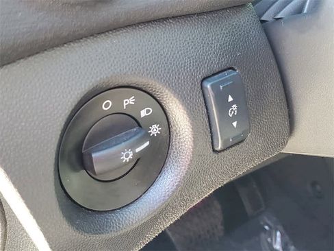 Used 2018 Ford Fiesta SE image 21