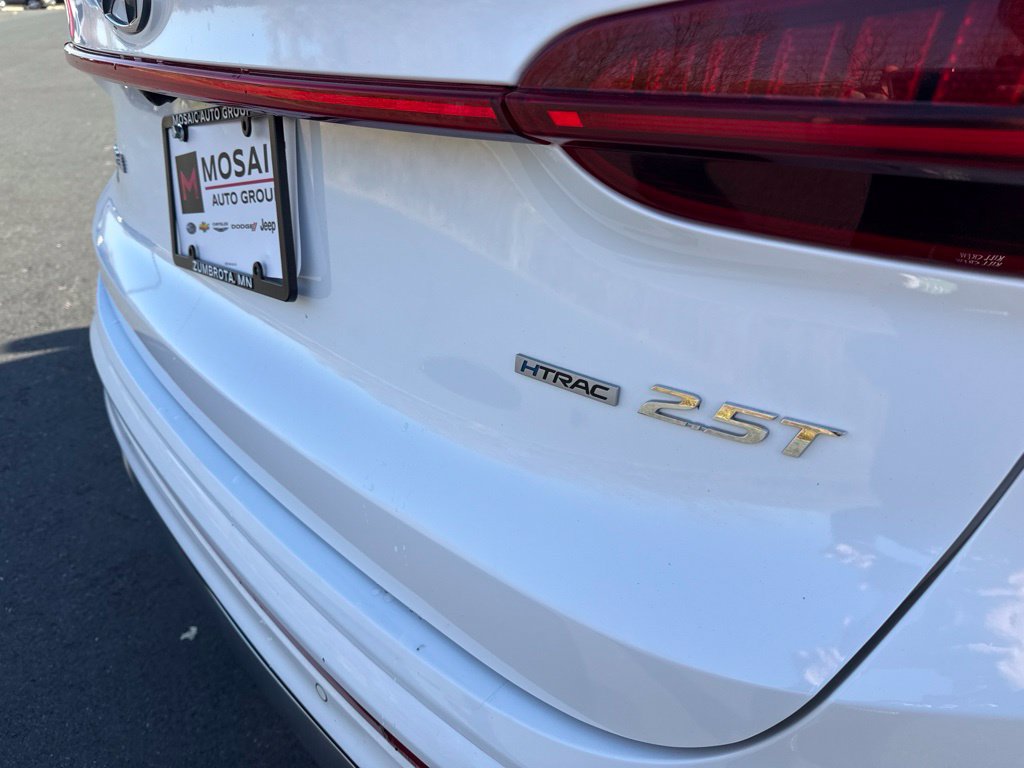 Used 2023 Hyundai Santa Fe Calligraphy AWD/4WD image 18