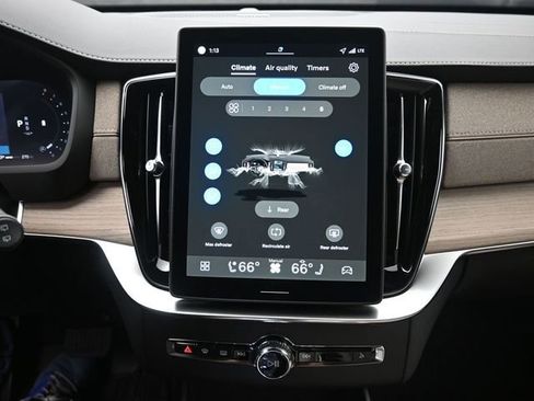 New 2026 Volvo XC90 B6 Plus w/ Protection Package Premier image 11