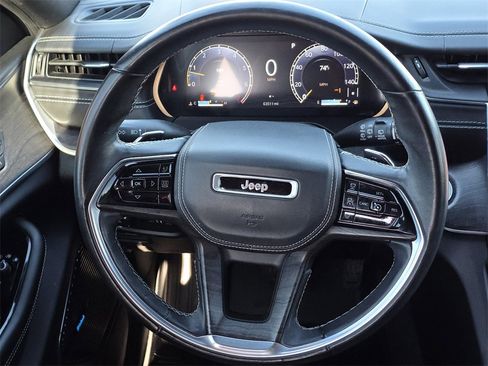 Used 2021 Jeep Grand Cherokee L Overland image 26