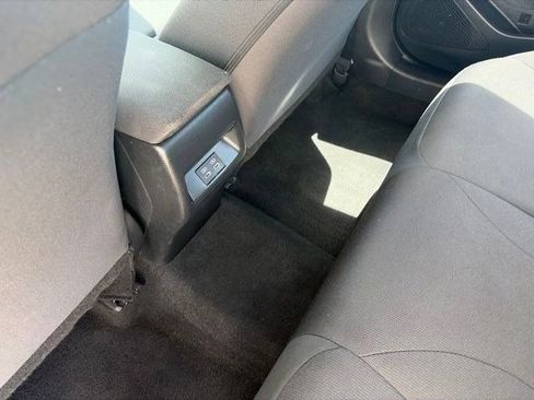 Used 2023 Toyota Corolla LE FWD image 29