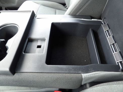 Used 2024 Ford F550 4x4 Crew Cab Super Duty w/ XLT Value Package image 27