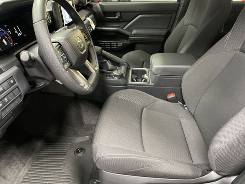 Certified 2025 Toyota 4Runner SR5 image 16