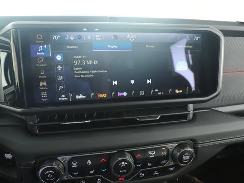 New 2025 Jeep Gladiator Rubicon w/ Safety Group image 14