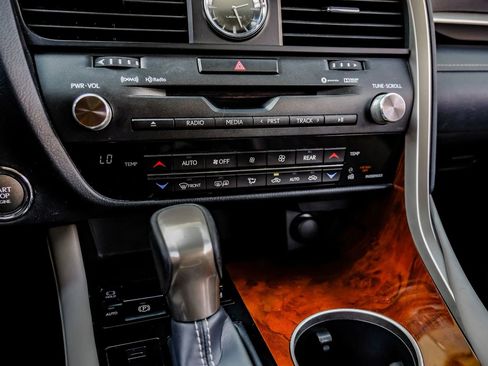 Used 2019 Lexus RX 350L FWD image 28