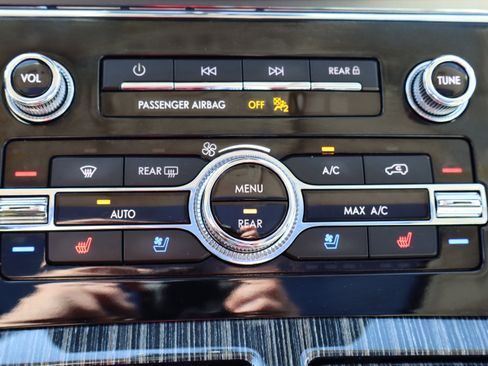 Used 2024 Lincoln Navigator L Black Label AWD/4WD image 23