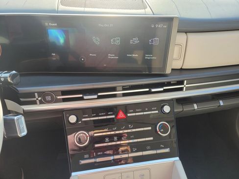 Used 2025 Hyundai Santa Fe SE image 5