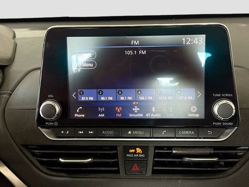 Used 2019 Nissan Altima 2.5 SV image 15