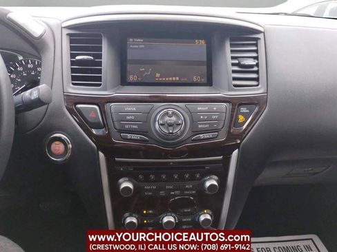 Used 2013 Nissan Pathfinder SL image 29