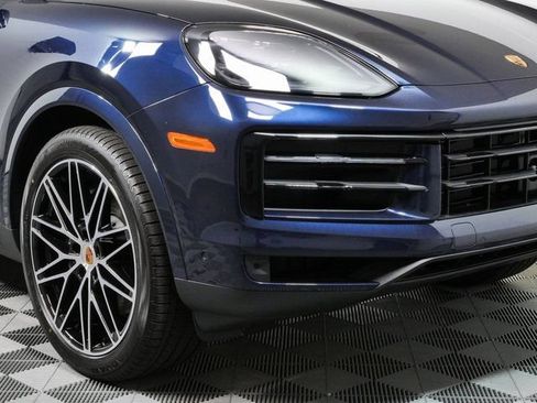 New 2026 Porsche Cayenne Coupe AWD/4WD image 39