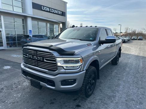 Used 2019 RAM 3500 Laramie image 1