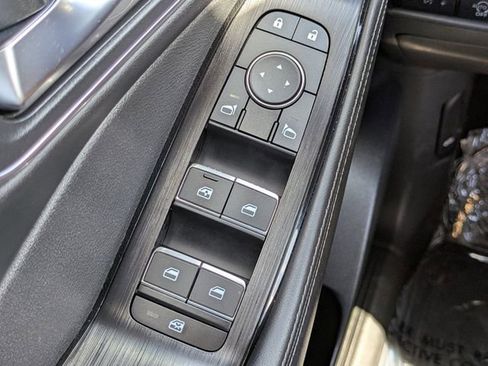 Used 2023 Nissan Rogue Platinum w/ Platinum Premium Package FWD image 25
