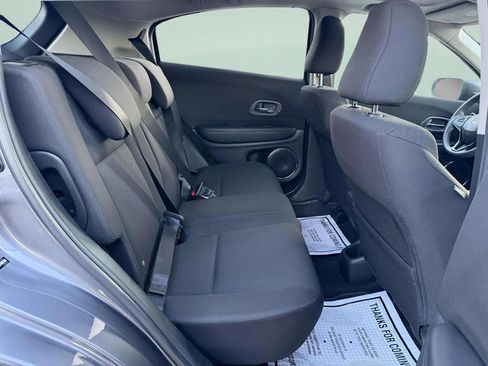 Used 2017 Honda HR-V EX image 19
