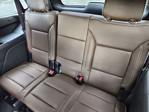 Used 2023 Chevrolet Tahoe High Country w/ LPO, Illumination Package image 22