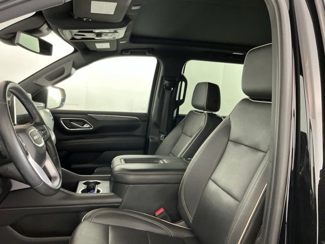 Used 2023 GMC Yukon XL SLT w/ SLT Premium Package AWD/4WD image 14