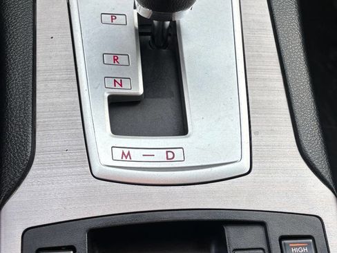 Used 2013 Subaru Outback 2.5i Limited image 22