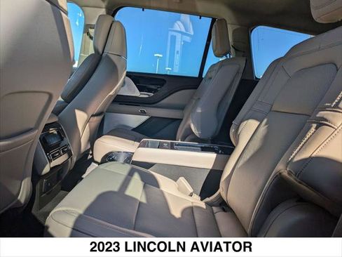 Used 2023 Lincoln Aviator Reserve w/ Equipment Group 201A RWD image 26