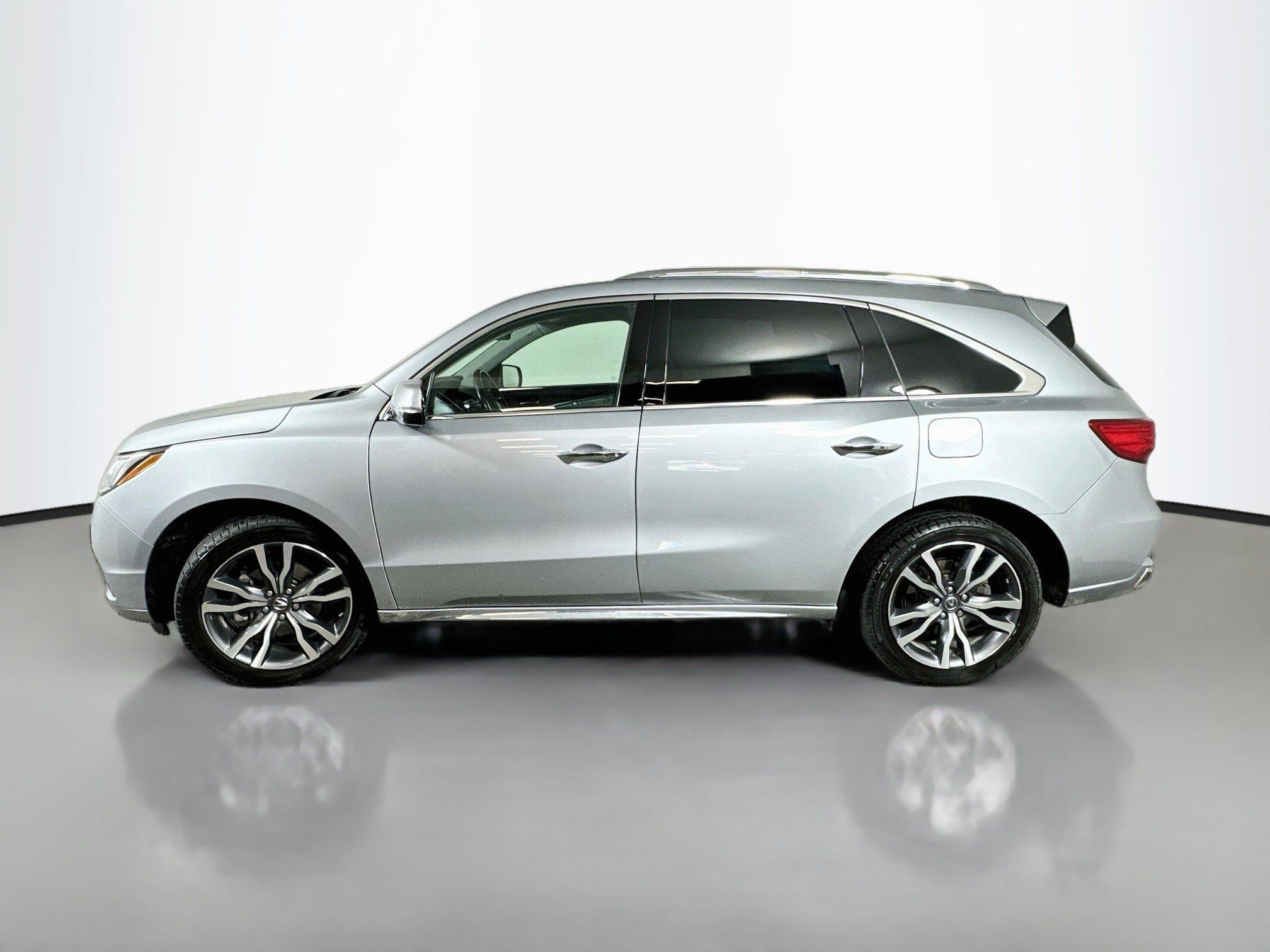 Used 2019 Acura MDX w/ Advance Package AWD/4WD image 4