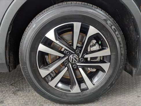 Used 2024 Volkswagen Tiguan S FWD image 32