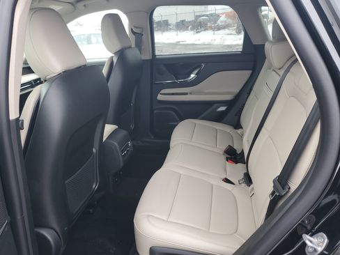 New 2025 Lincoln Corsair Reserve w/ Jet Appearance Package image 24