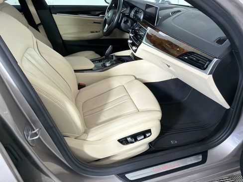 Used 2019 BMW 540i RWD image 15