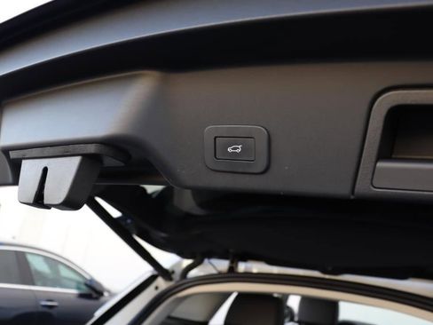 Used 2023 Land Rover Range Rover Evoque SE image 26