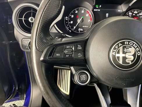 Used 2020 Alfa Romeo Stelvio Sport w/ Quick Order Package 22J Sport AWD/4WD image 22