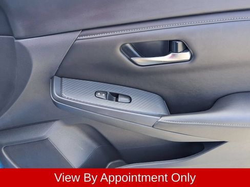 Used 2025 Nissan Sentra SV FWD image 34