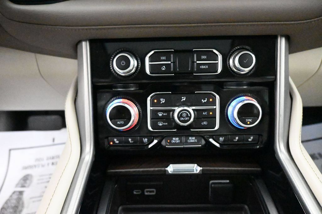 Used 2023 GMC Yukon Denali w/ Max Trailering Package AWD/4WD image 15
