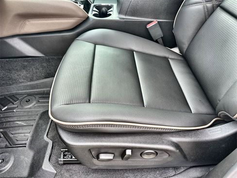 New 2026 GMC Canyon Denali image 25