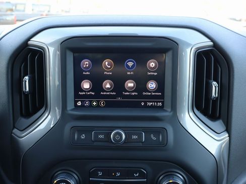 Used 2020 Chevrolet Silverado 1500 Custom w/ Custom Value Package image 9