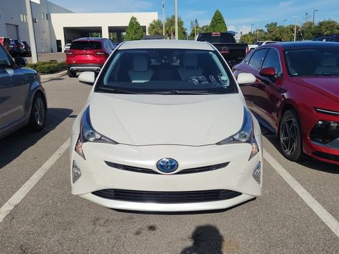 Certified 2017 Toyota Prius Four Touring FWD image 2