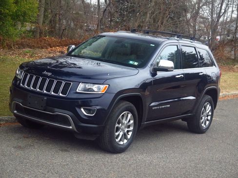 Used 2015 Jeep Grand Cherokee Limited w/ Trailer Tow Group IV image 26