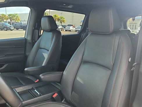 Used 2023 Honda Odyssey Sport image 13