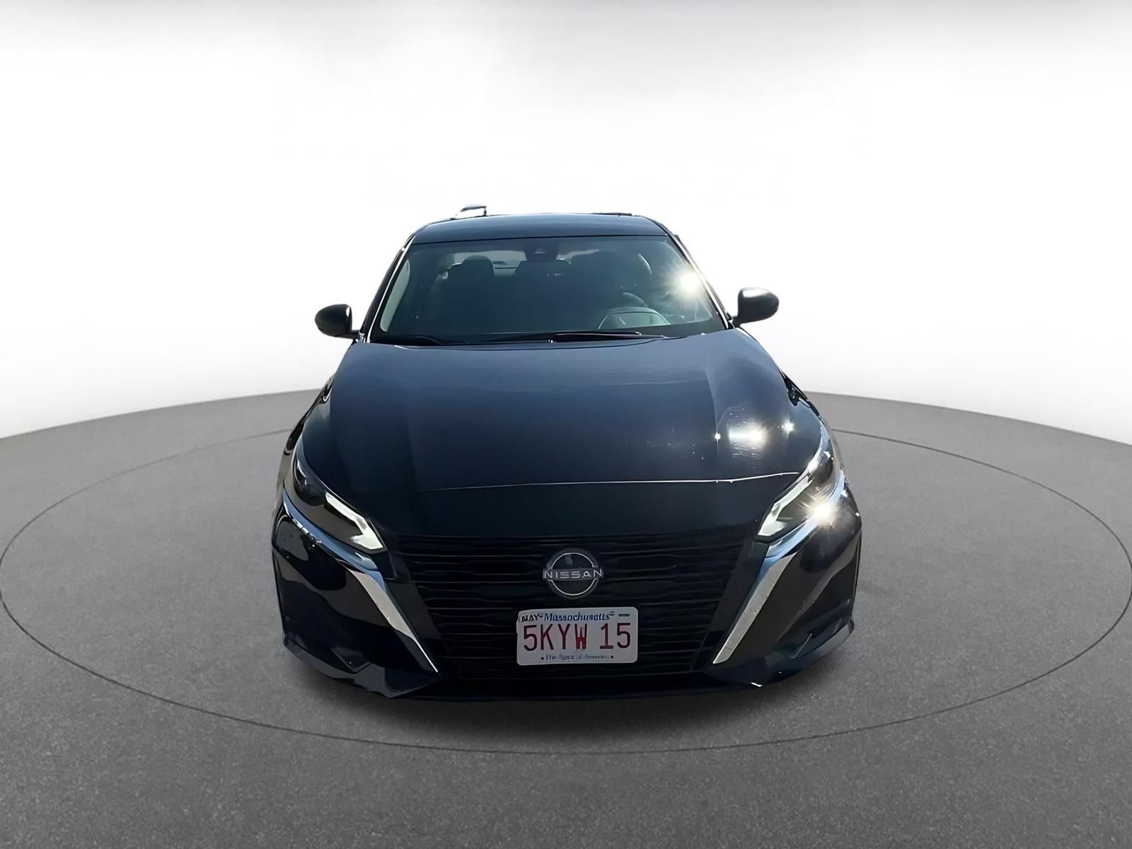 Used 2025 Nissan Altima 2.5 SV FWD image 4
