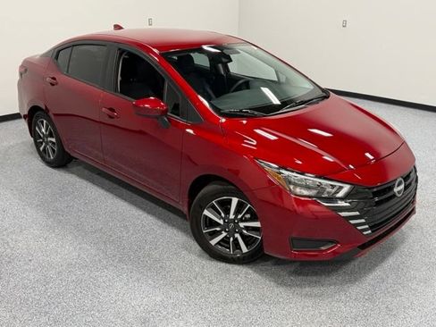 Used 2025 Nissan Versa SV w/ Trunk Package FWD image 32