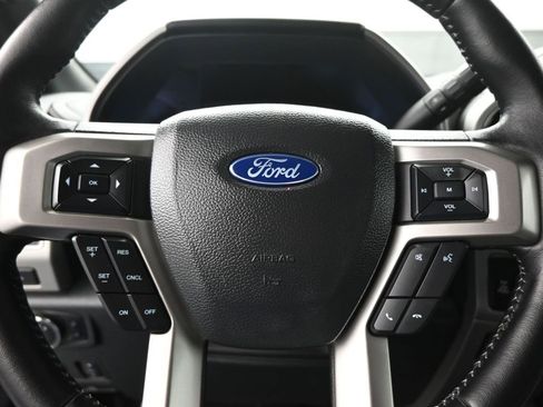 Used 2022 Ford F250 Lariat w/ Lariat Ultimate Package image 12