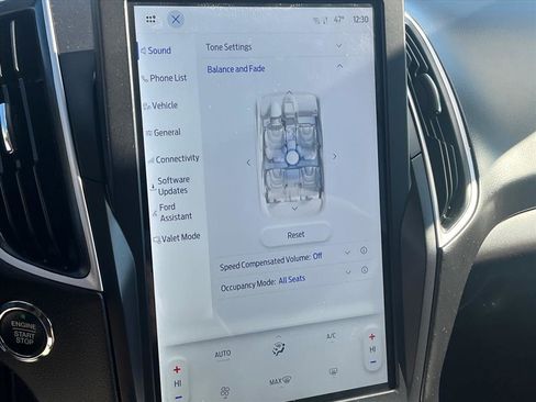 Certified 2024 Ford Edge SE w/ Black Appearance Package image 14