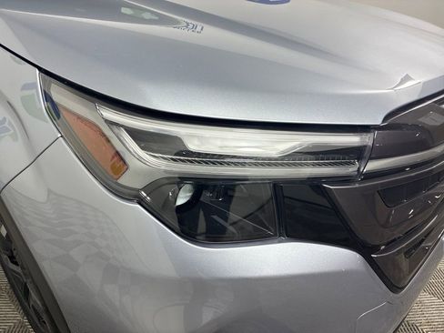 Certified 2025 Subaru Forester Limited image 4