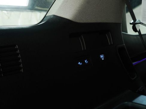 Used 2021 Hyundai Palisade Limited image 8