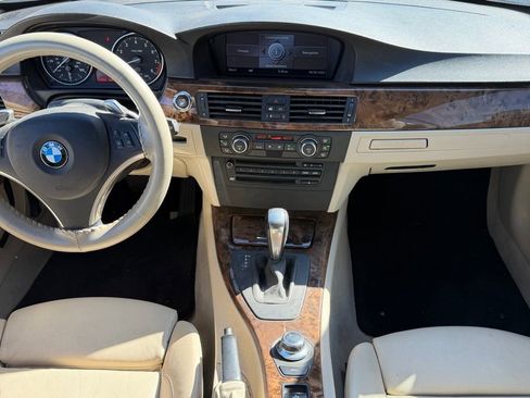 Used 2008 BMW 335i Convertible image 9