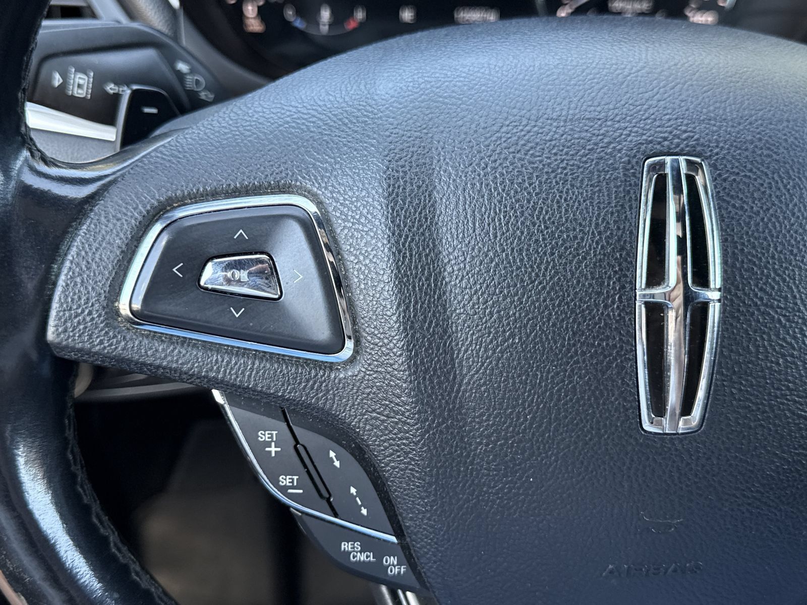 Used 2017 Lincoln MKC Reserve AWD/4WD image 22