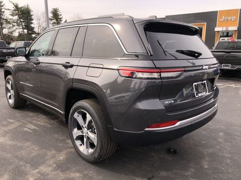 New 2026 Jeep Grand Cherokee Limited AWD/4WD image 12