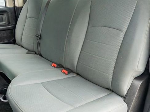 Used 2015 RAM 2500 Tradesman w/ Chrome Appearance Group image 33