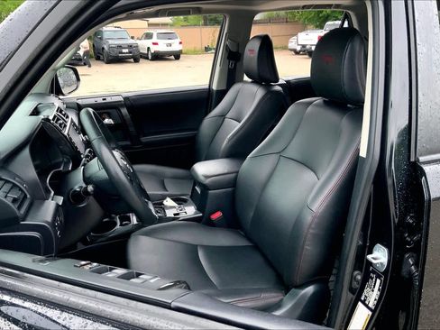 Used 2020 Toyota 4Runner TRD Pro AWD/4WD image 7