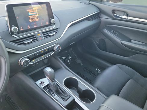 Certified 2022 Nissan Altima 2.5 SV image 27